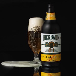 Kit com 10 Cervejas Lager Bierbaum + Duas Taças